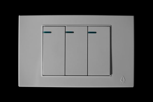 interruptor triple mercury premiun white