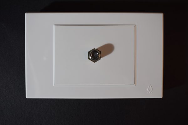 toma coaxial premium mercury white