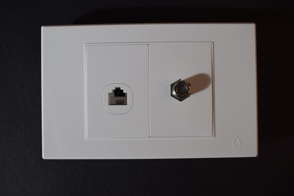 toma coaxial + telefono mercury premium white
