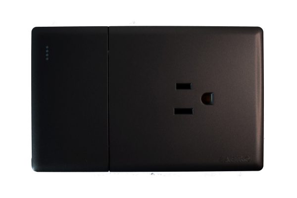 interruptor + toma zafiro nordico